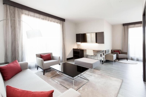 Novotel Madrid Center image 15