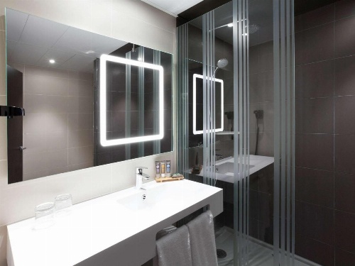Novotel Madrid Center image 22